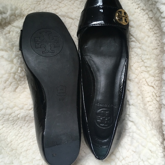 Tory Burch Flats (Patent Leather) - Picture 2 of 5